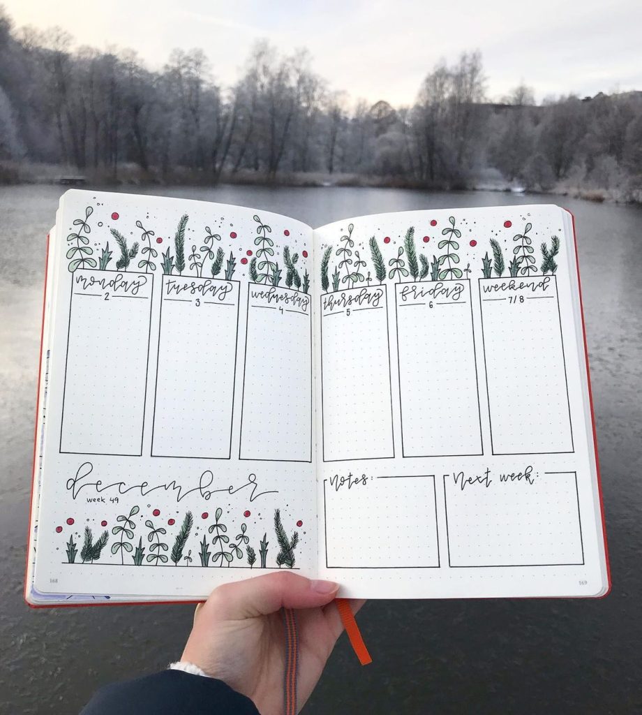 mistletoe weekly spread