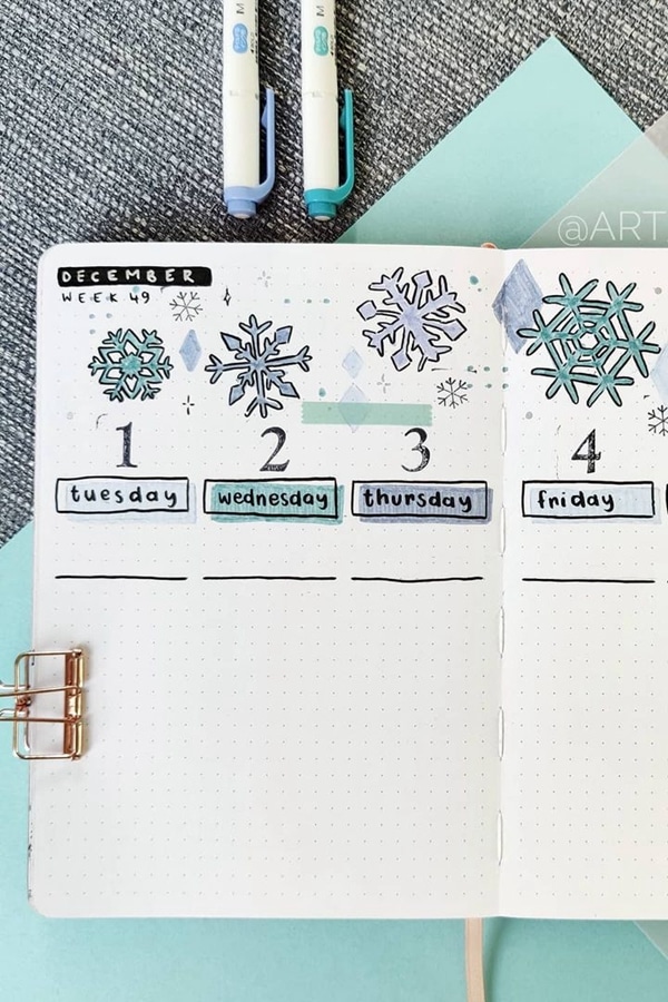 winter theme ideas for your bullet journal - snowflakes